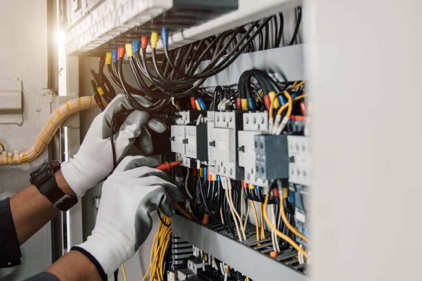 Best Local Electrician Companies  in Triangle, VA